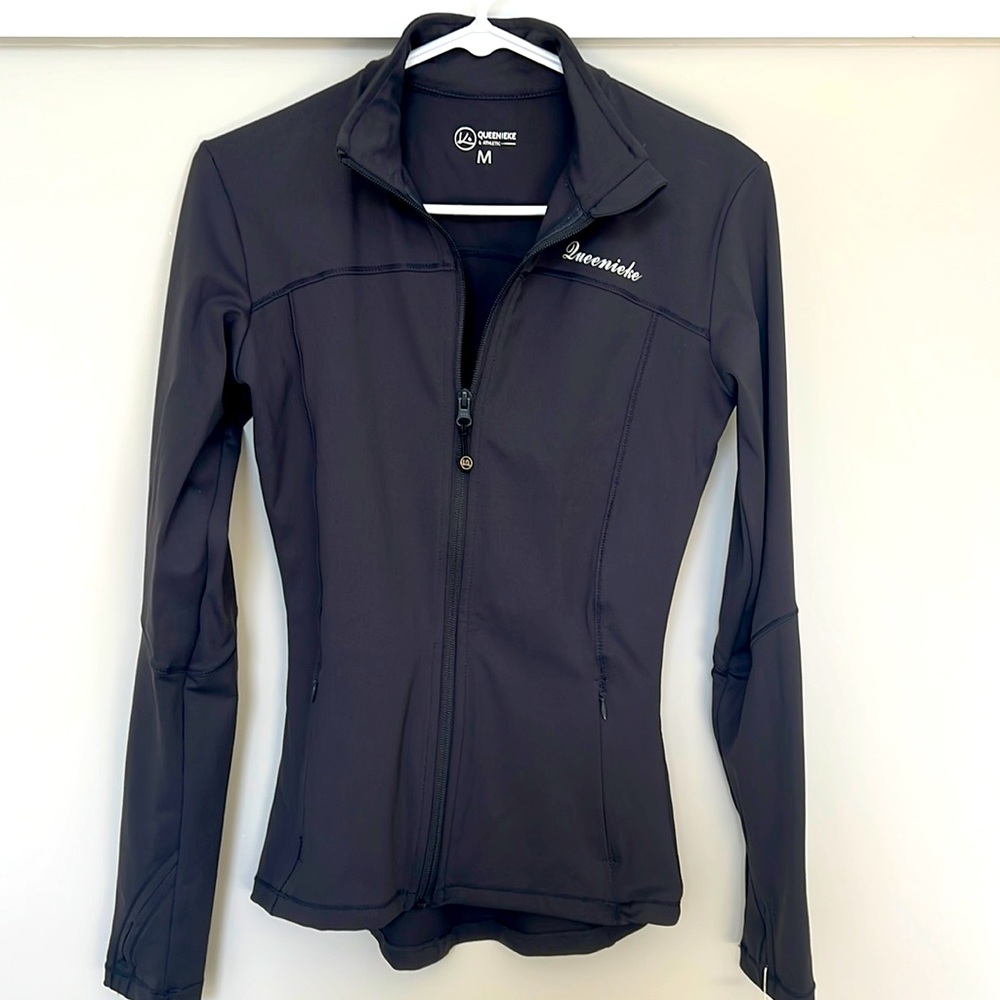 Queenieke Zip Up- Size M
